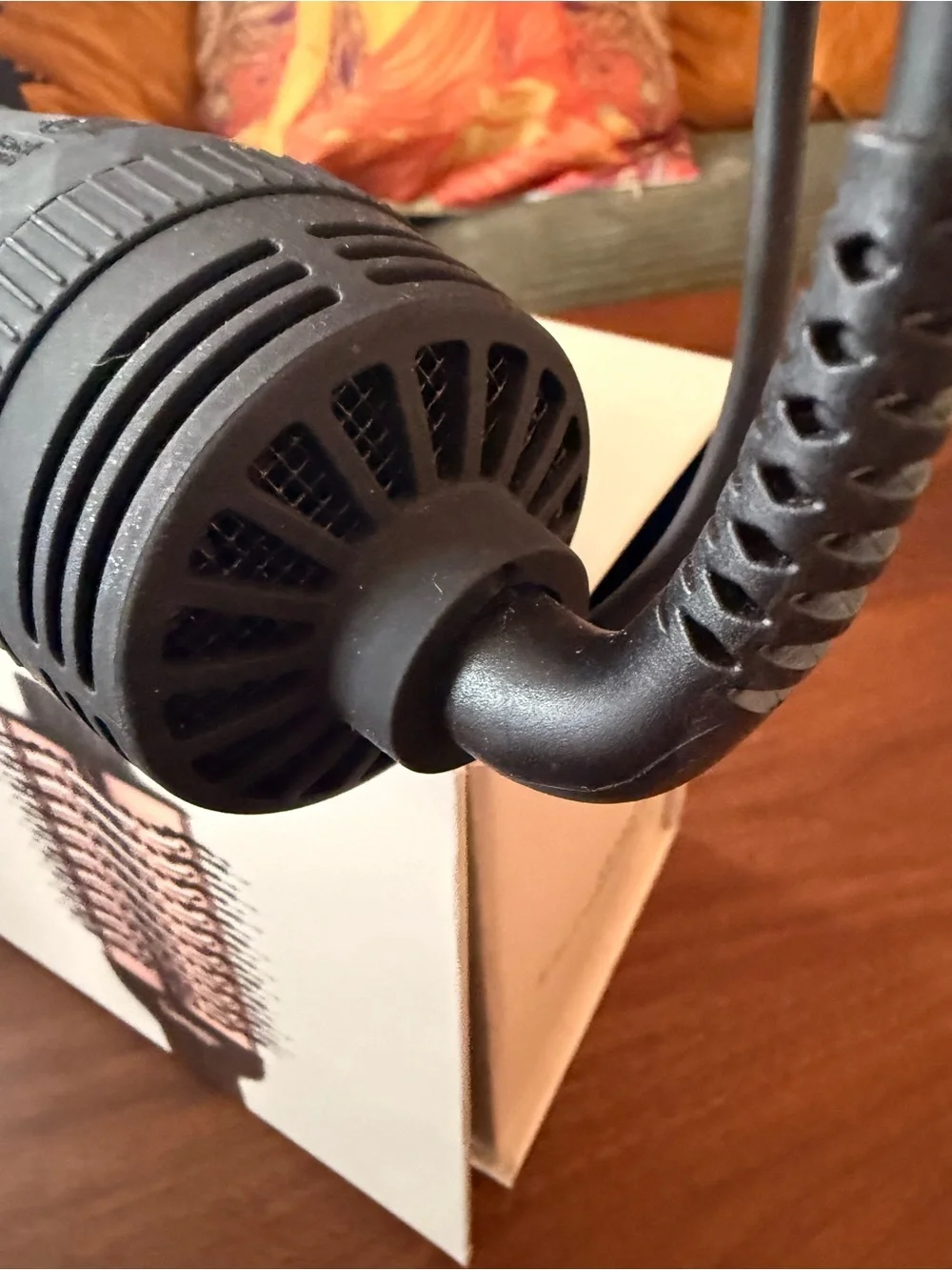 L'ange Matte Black Round Vent Brush with Soft Bristles